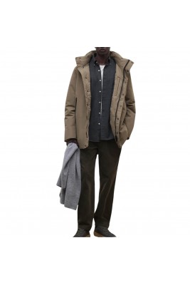 PARKA DE HOMBRE LISA CON...