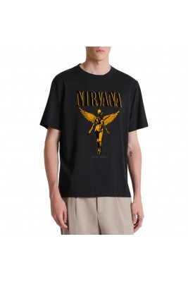 CAMISETA RELAXED FIT NEGRA...