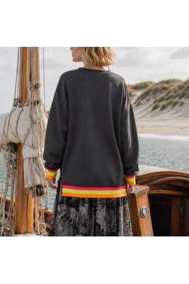 SUDADERA DE CUELLO PICO... 2