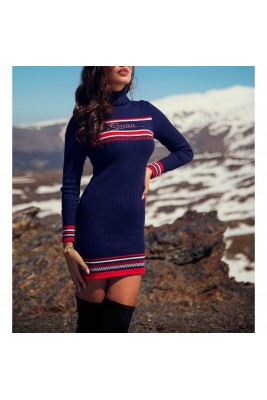 VESTIDO CORTO AJUSTADO EN...
