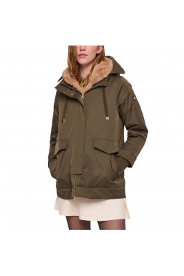 PARKA CORTA CON FORRO...