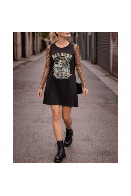 VESTIDO CORTO CON MANGAS DE...